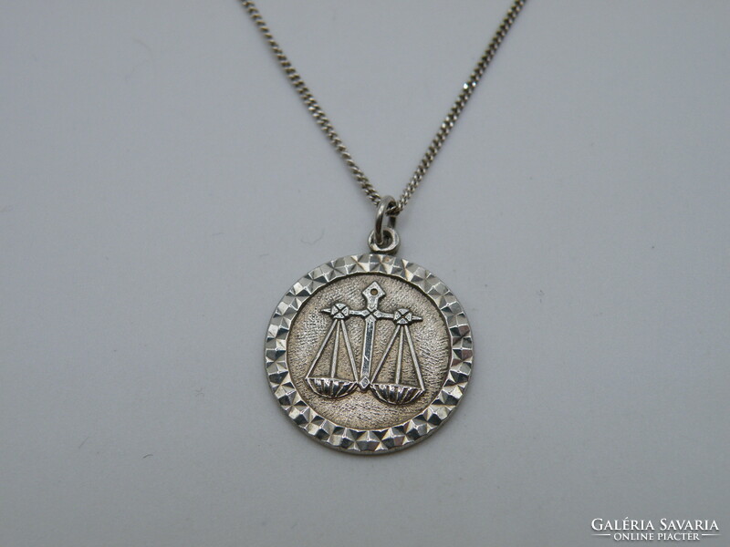 Uk0211 vintage libra horoscope sterling silver pendant and necklace 925