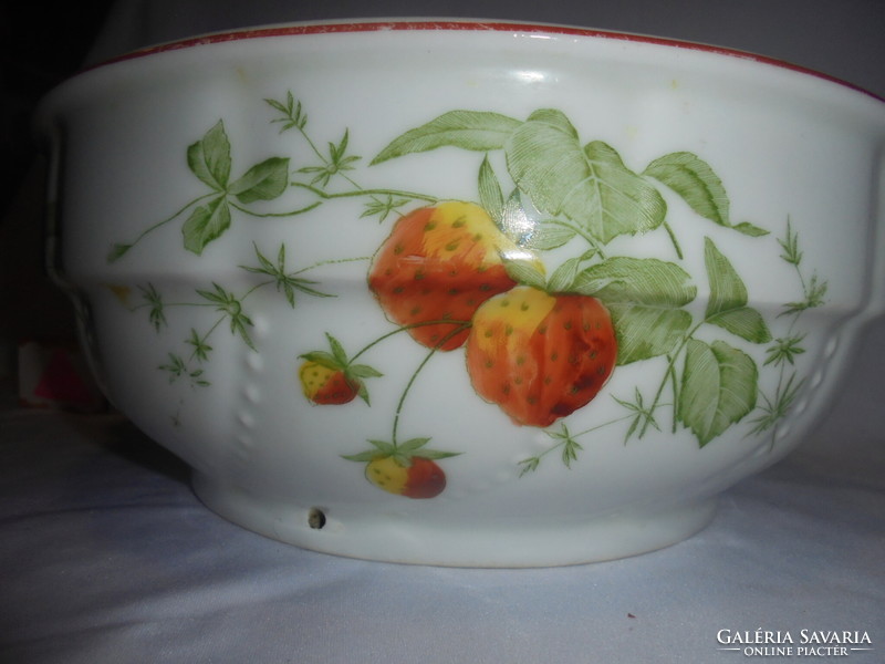 Antique strawberry, strawberry, beaded porcelain wall plate, bowl with ears, coma bowl