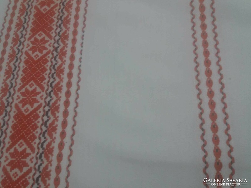 Home-woven tablecloth with carnation pattern, 230x120 cm