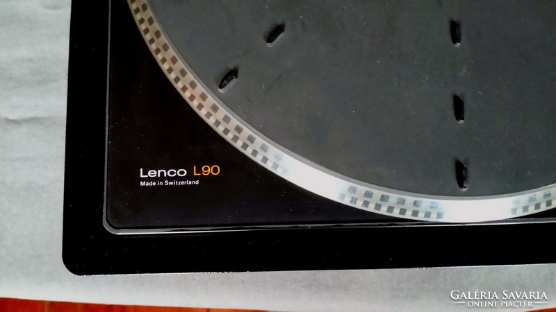 Lenco l 90 record player in excellent condition