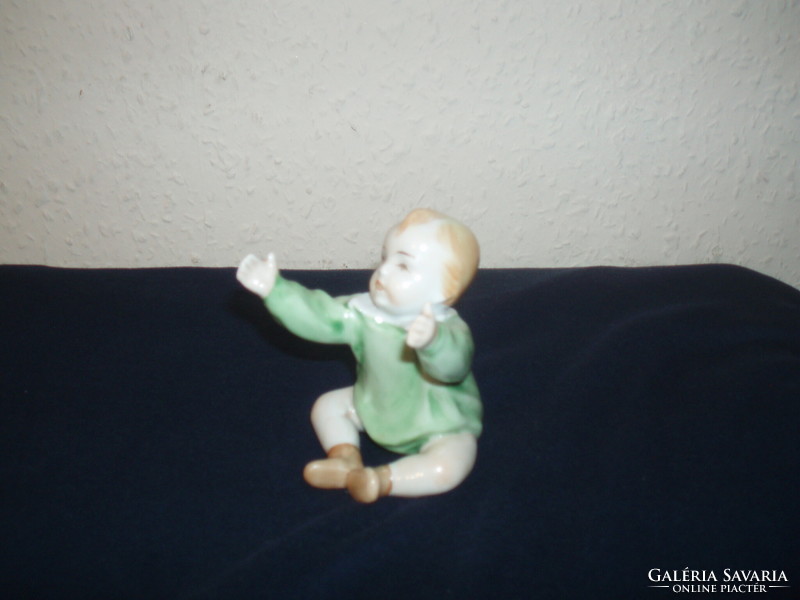 Zsolnay sinkó approx. 1900, baby. Hand-painted porcelain, flawless, m: 7 cm