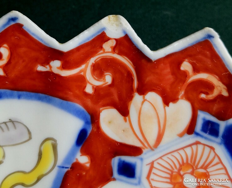 Dt/377 – antique, large size, Japanese, hand-painted arita / Imari serving bowl / wall decoration