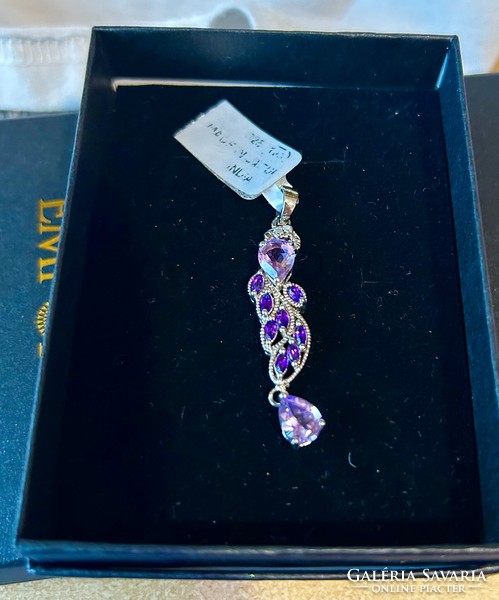 Silver 925 pendant inlaid with amethyst stones