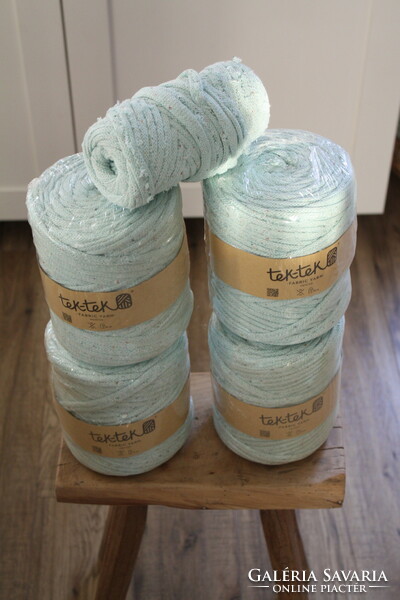 Recycled cotton T-shirt yarn - new, flawless