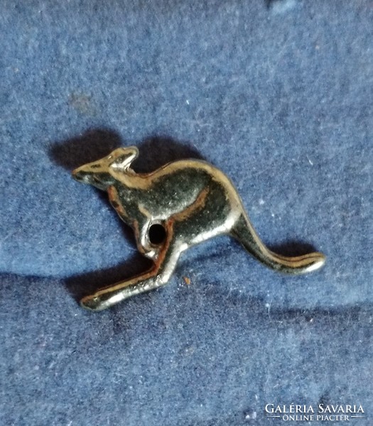 Kangaroo badge