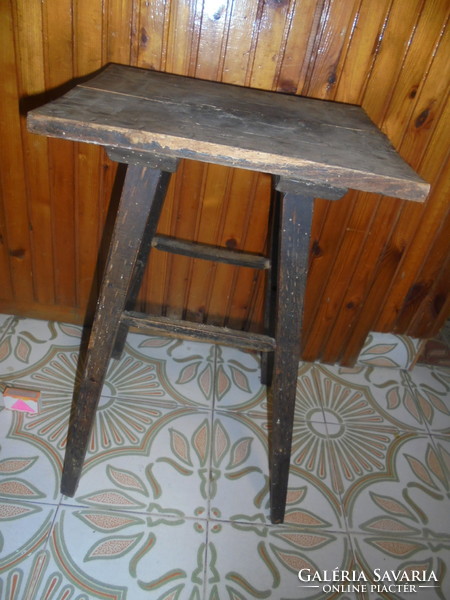 Old wooden chair, hokedli - seat with carved and engraved decoration - damaged