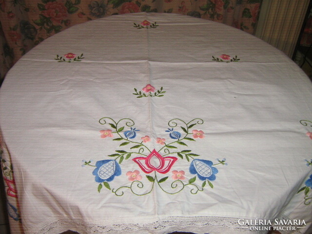 Charming folk style embroidered needlework curtain