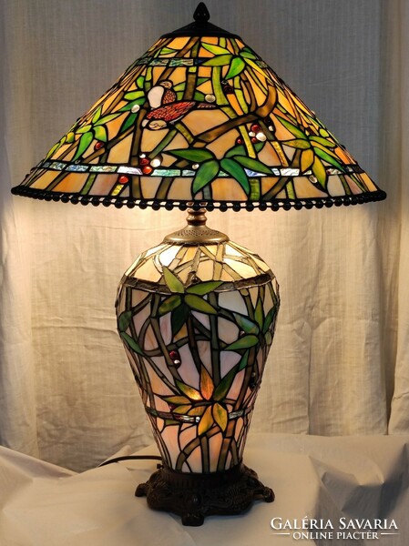 Tiffany asztali lámpa .70*50 cm.Exklúuiv megjelenésű