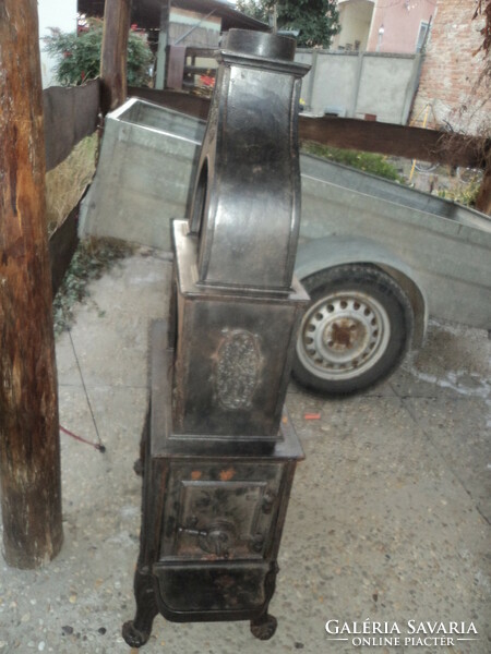 Rare cast iron stove, draft stove