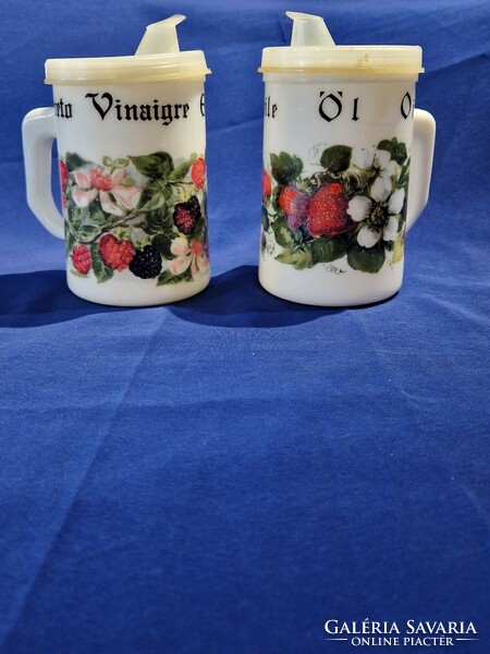 Oil and vinegar storage and pouring vessel made of white Jena glass, with strawberry and strawberry flower patterns.