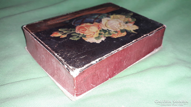 Antik SZERENCSI RÓZSA bonbonos doboz  14 x 10 x 3 cm a képek szerint