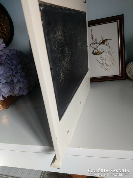 Rusztikus, kopottas fehér fa törölköző, konyharuha tartó akasztó fekete krétával írható,44 x 40 cm