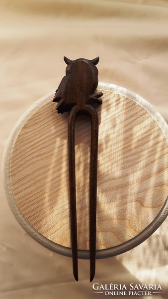 Wood carved owl pattern hairpin