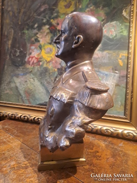 VITÉZ NAGYBÁNYAI HORTHY MIKLÓS BRONZ MELLSZOBRA
