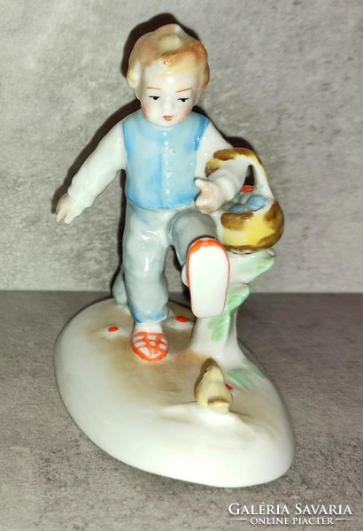 Német porcelán Húsvéti nyuszi kisfiúval