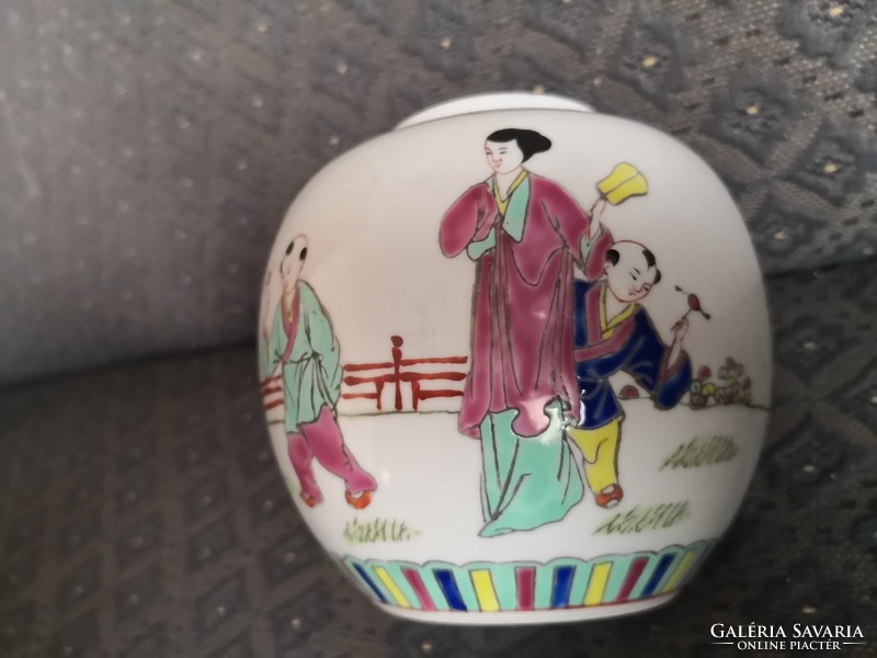 Canton famille rose Chinese ball vase