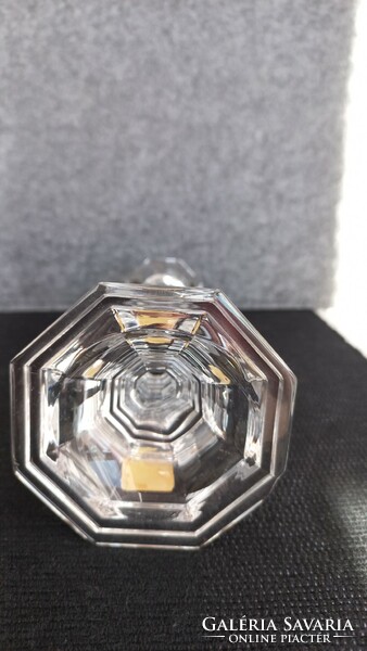 Csodaszép ólomkristály Katherine Hütte gyertyatartó, jelzett,sértetlen,18 cm, belső átmérő 2 cm.