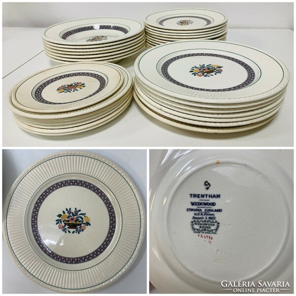 Set of 32 antique 1922 Wedgwood England Trentham pattern plates, deep flat and small plates