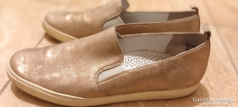 Paul Green bőr cipő arany színben 39