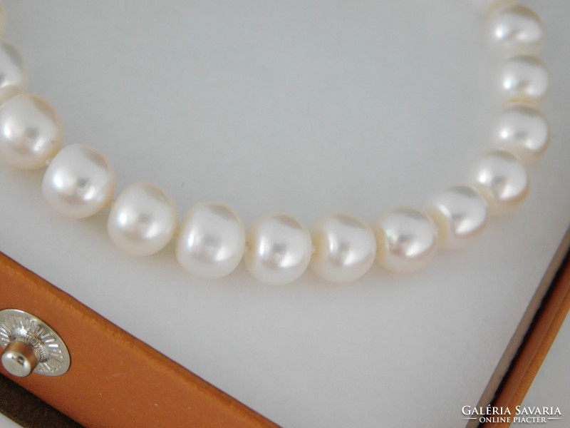 14K gold pearl bracelet