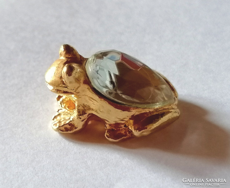 Tűzaranyozott, kristálykővel díszített szerencsehozó kisbéka miniatúra   654.