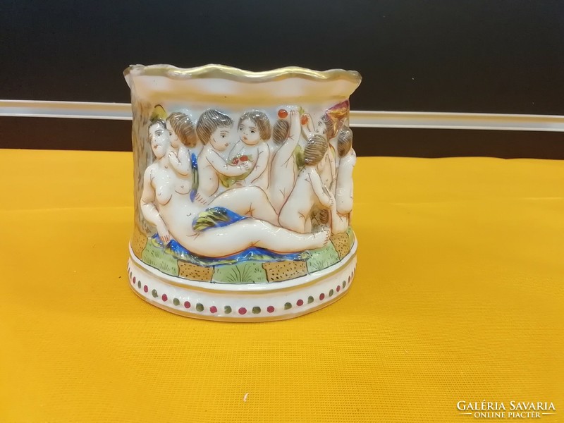 Capodimonte porcelán kehely-váza