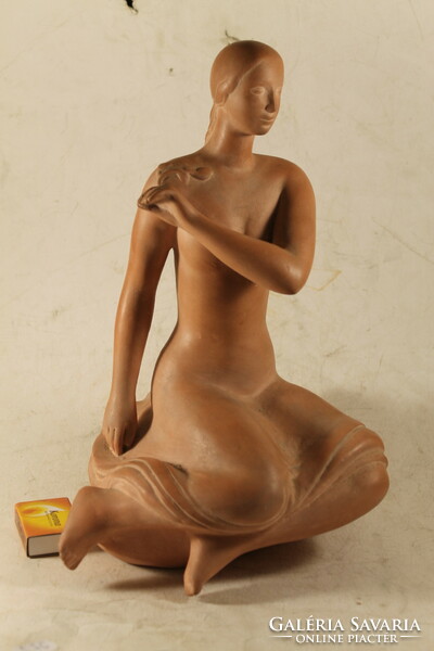 Signed gallery terracotta statue 899