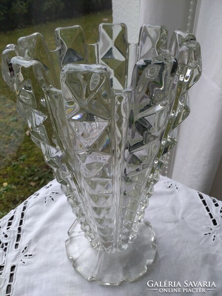 Különleges préselt Art deco kristály váza