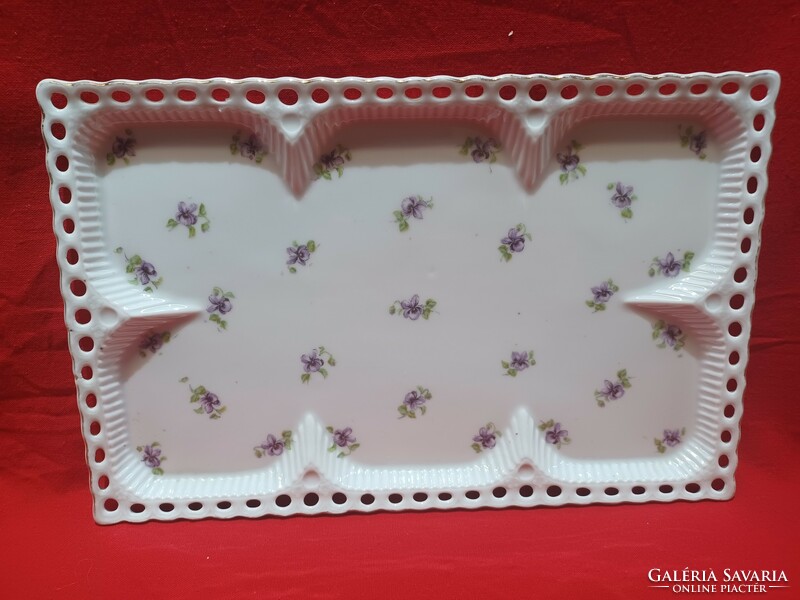 Victoria porcelain tray with openwork border