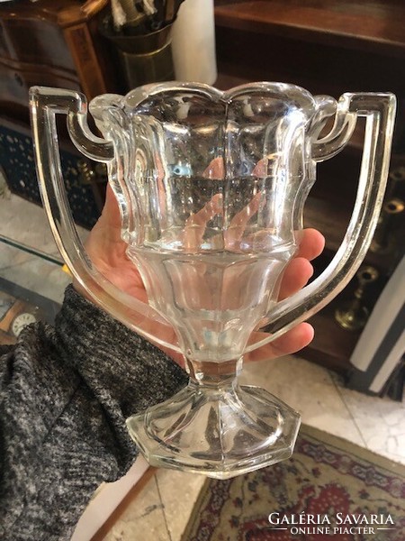 Art deco serleg váza öntött üveg, 20 cm-es magasságú.