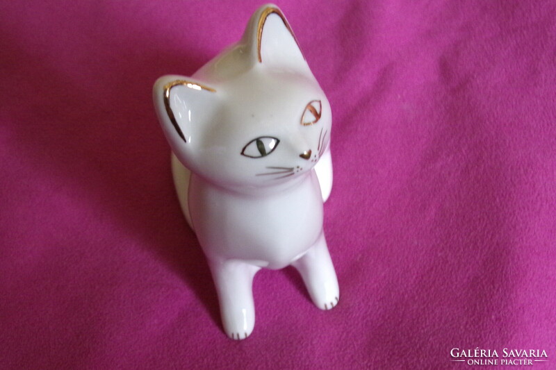 Porcelain cat aquincum 9x4x8cm