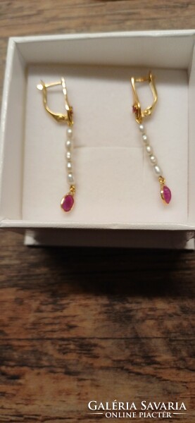 Original ruby pearl 14k gold earrings 2.38 g