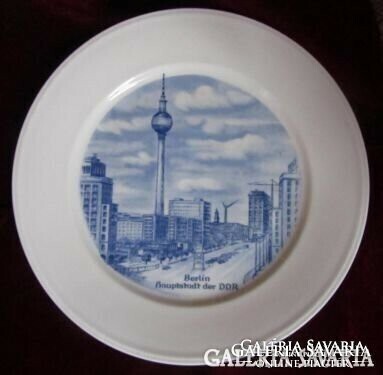 Retro Weimar porcelain decorative plate berlin hauptstadt der ddr