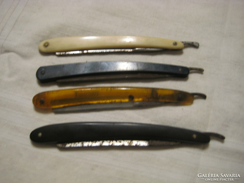 4 retro razor blades