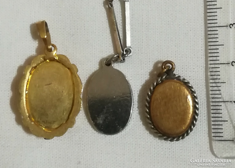3 antique camea pendants + 1 chain.