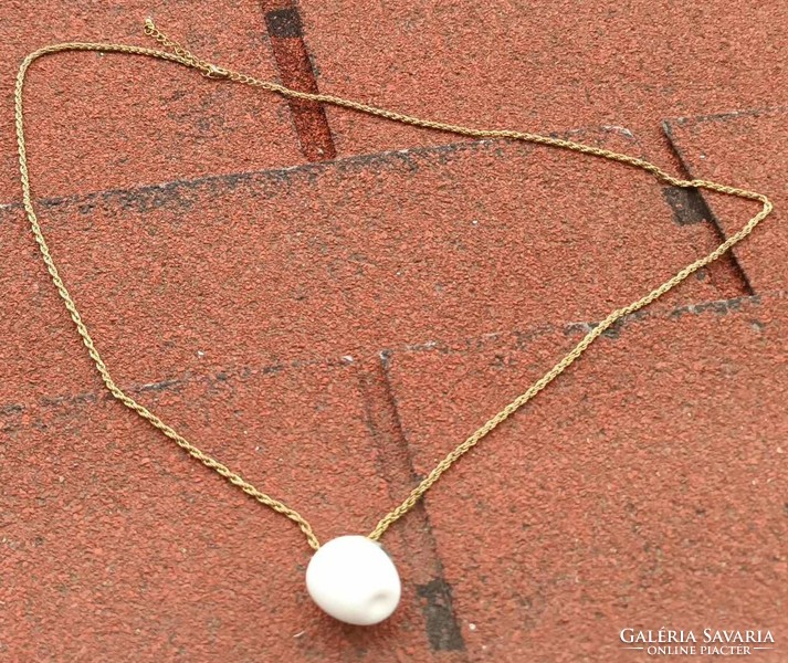 White stone apple necklace