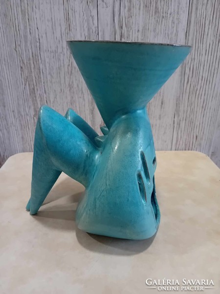 Figurative ceramic work by industrial artist Fülöp Ildíkó, vaporizer