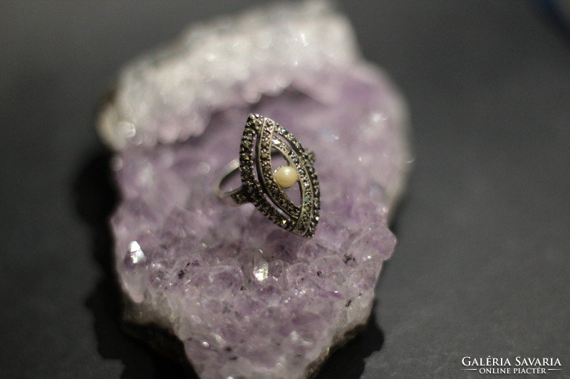 A special silver ring with marcasite pearls