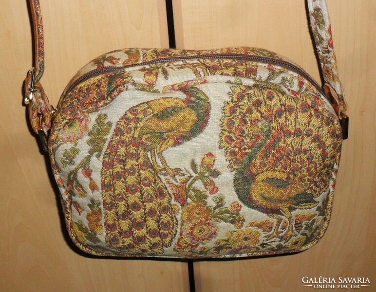 Daniel tapestries strong shoulder bag/reticule with peacock, tapestry effect combined with genuine leather.