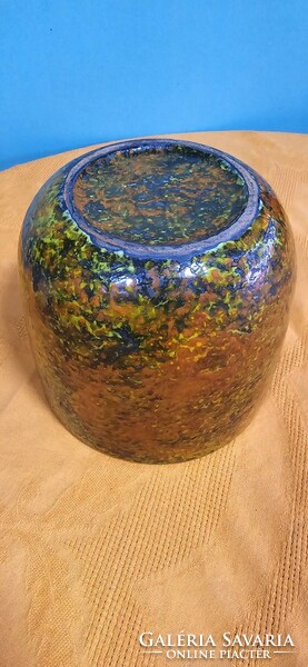 Pond head ceramic pot