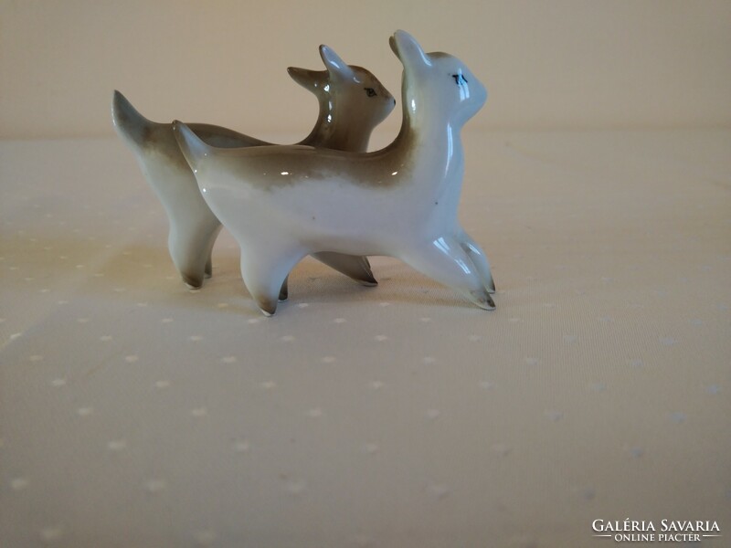 Zsolnay porcelain, deer pair of nips (damaged)