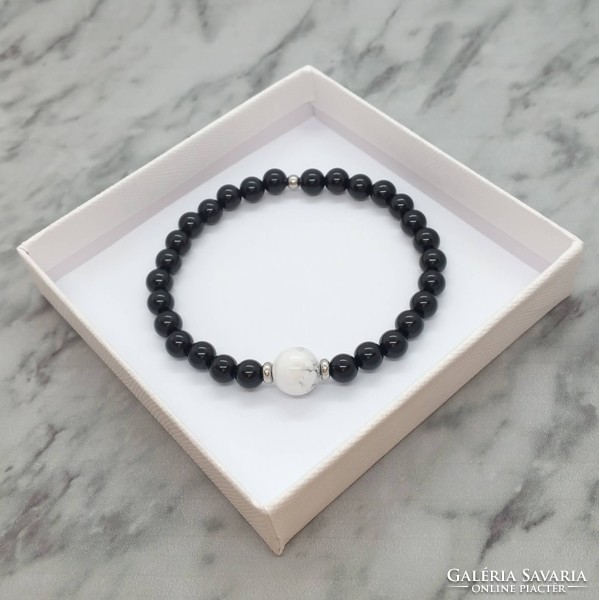 Onyx and howlite mineral bracelet with stainless steel spacer