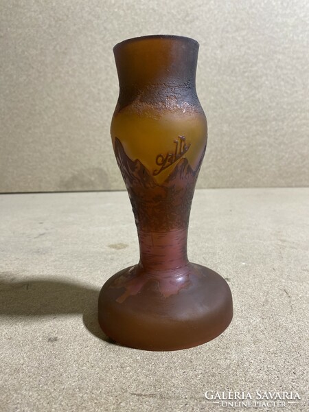 Gallé jelzéssel üveg váza, art deco, 20 x 10 cm-es nagyságú. 3045