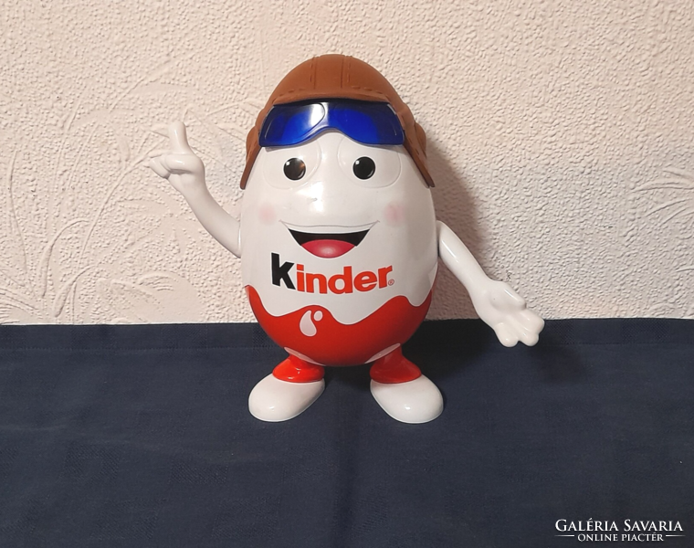 Kinder chocolate holder figure - pilot -