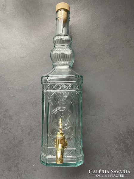 Beautifully shaped, decorative tap glass, brandy glass
