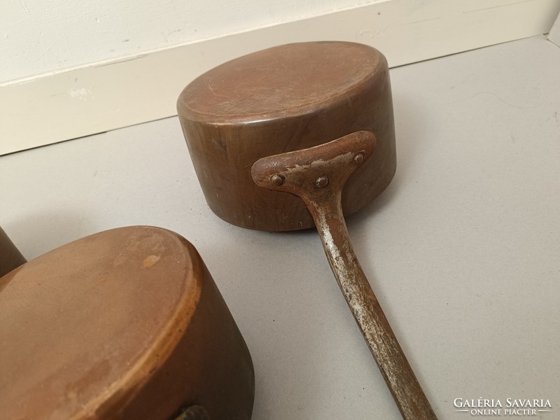 Antik konyhai eszköz ónozás nyomaival vörösréz fazék vas nyeles lábas készlet 3 darab 229