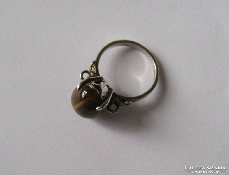 Silver ring with tiger eye stones