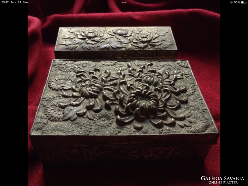 Bronze box Chinese Japanese silver-plated oriental box 2 pcs 19th Century Britannia metal gift box decorated with chrysanthemums