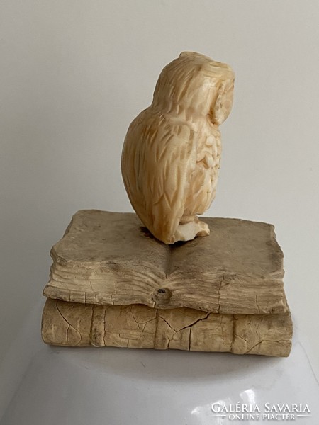 From the owl collection, an old owl figure leaf weight ornament is 7 cm high