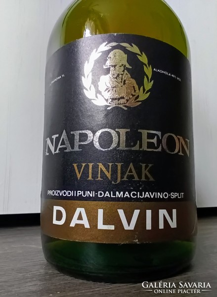 Dalvin Vinjak Napoleon Brandy Szép állapot, bontatlan, 1 Liter / 40%